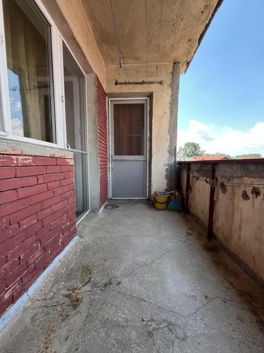 COMISION 0% Apartament 3 camere dec 2 băi etajul 3 central Gaesti – fotografia 18 din 19