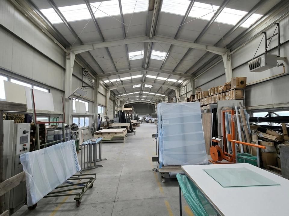Proprietate industrială 1.350 mp, teren 4.300 mp, E60 Florești - Urbano – fotografia 5 din 21