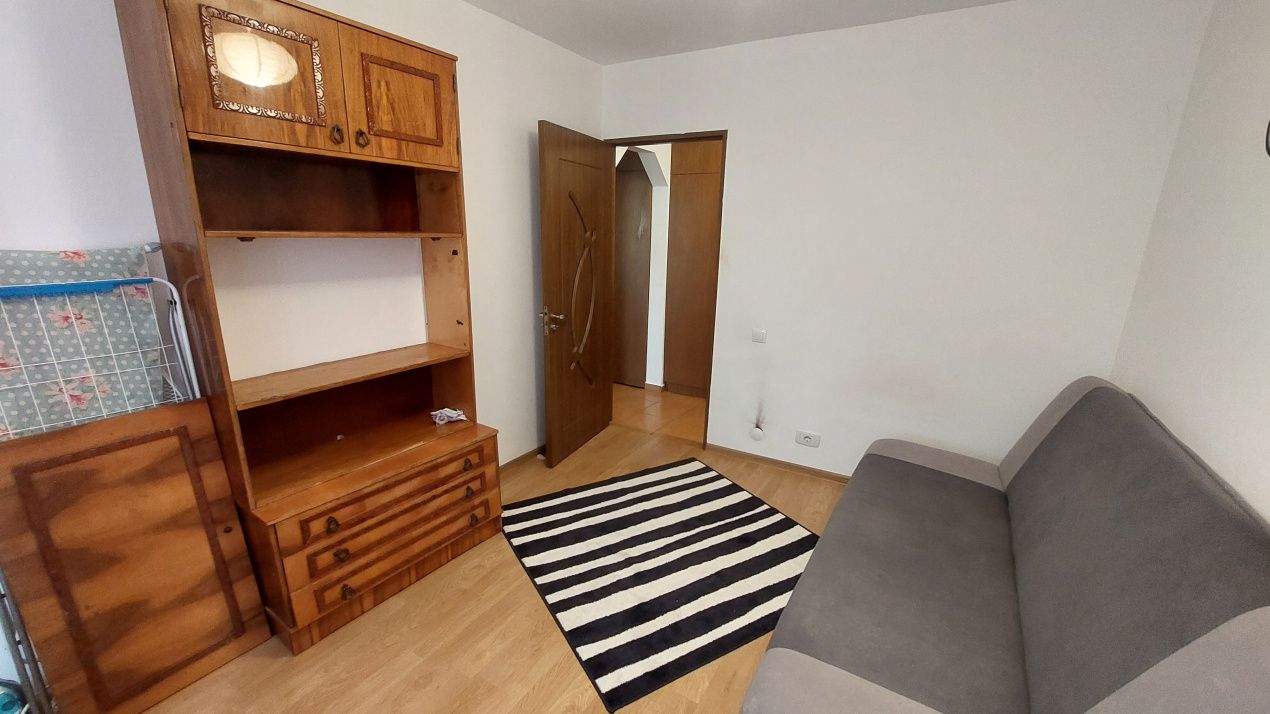 Apartament 3 camere decomandat, 71 mp, etajul 3, Rovine zona Parculet – fotografia 3 din 7