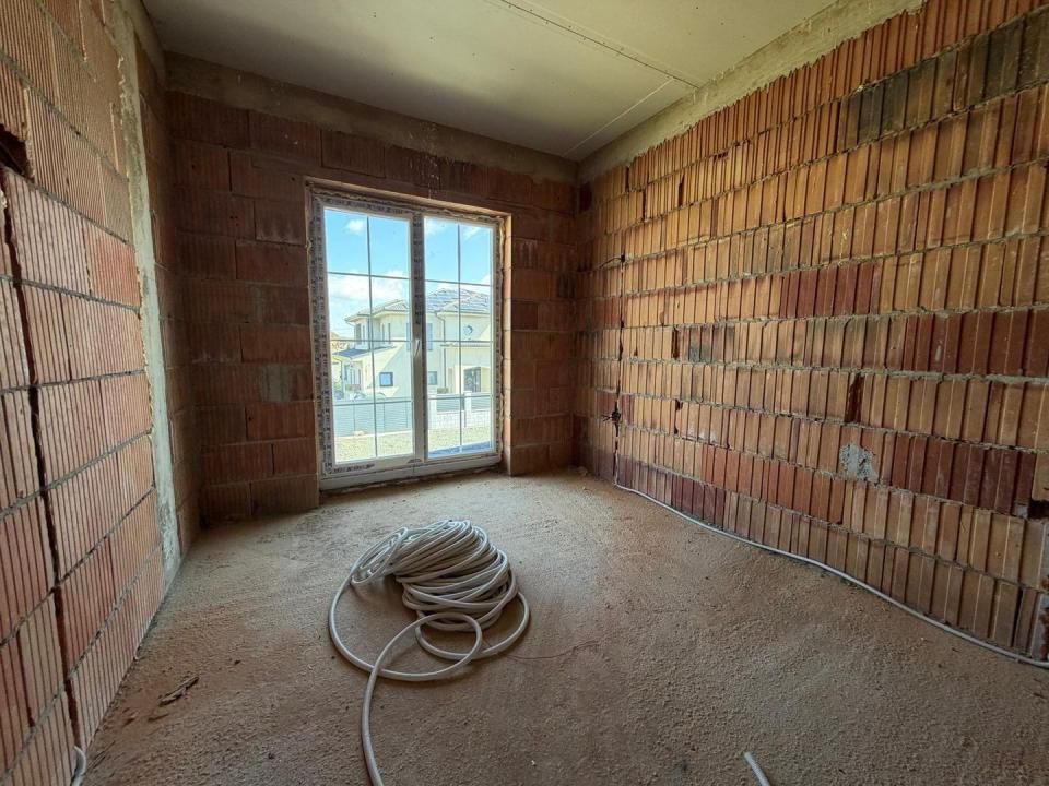 Duplex | 3 camere | Parter+Etaj | Toate utilitatile | Sanandrei | – fotografia 6 din 11