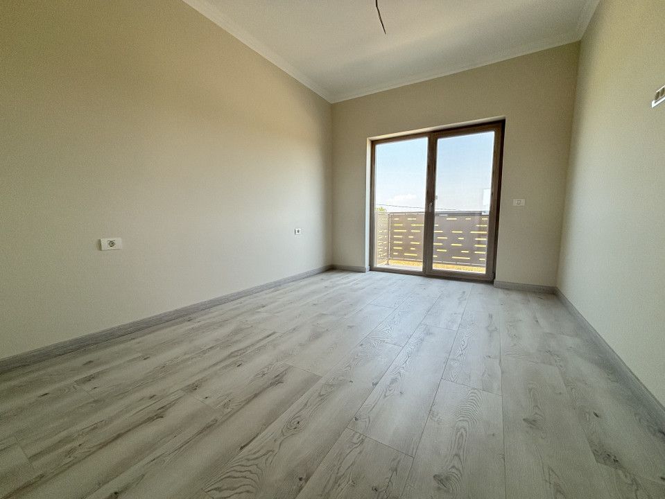 Casa 5 camere, 142mp, 300mp teren, despartita prin GARAJ in Giroc – fotografia 9 din 16