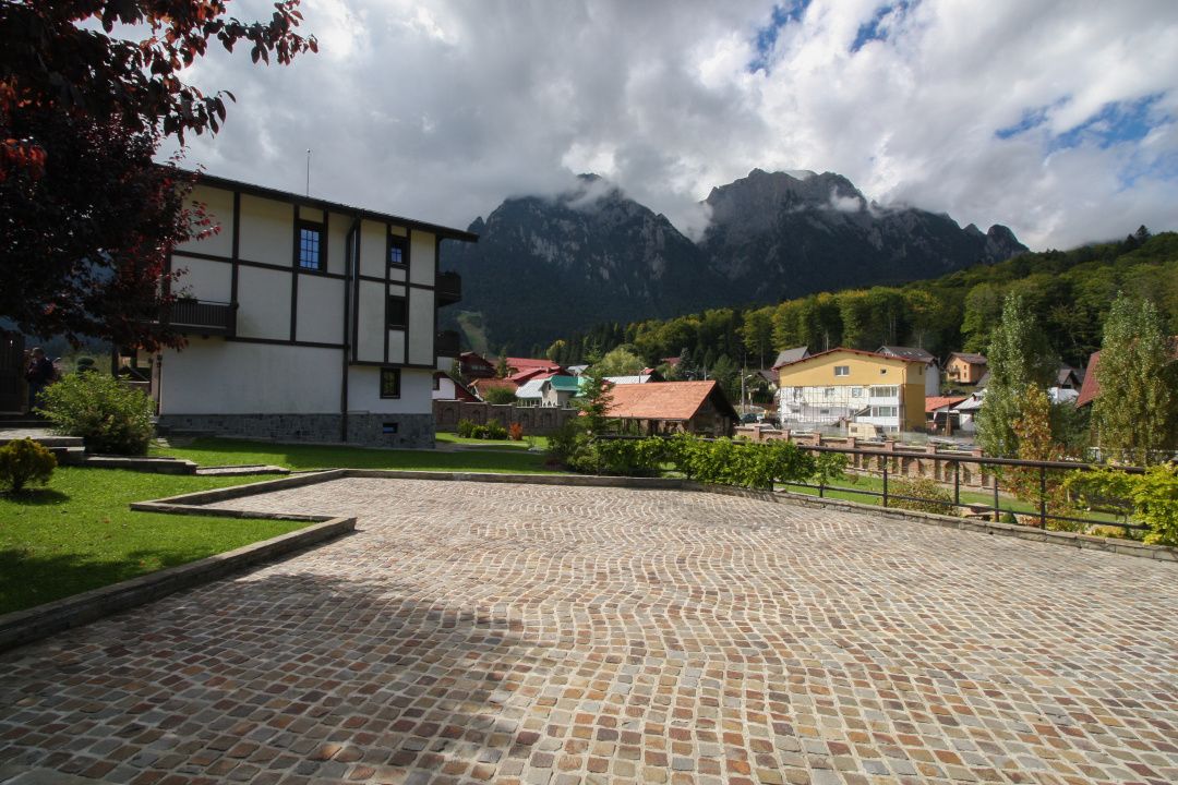 🏡 Vilă turistică de vanzare în Bușteni cu panorama superba catre ⛰️ Caraiman – fotografia 17 din 40