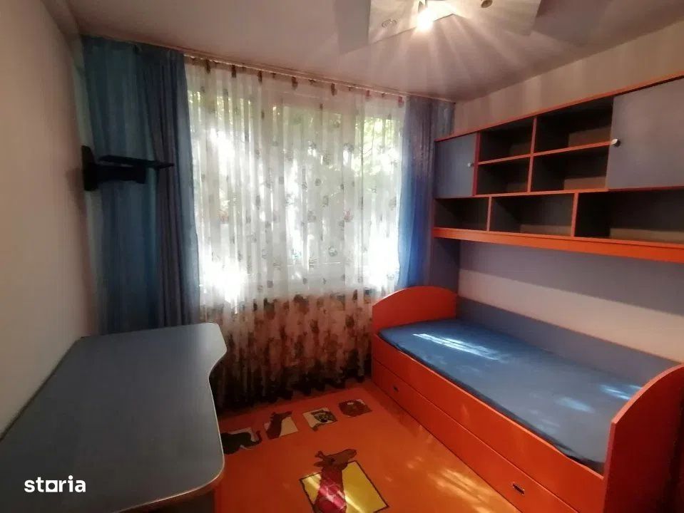 Vanzare apartament 3 camere decomandat, acte disponibile, Izvorul Trotusului – fotografia 5 din 10