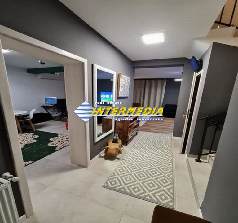 Casa individuala P+1 deosebita de vanzare in Alba Iulia zona Cetate – fotografia 3 din 17