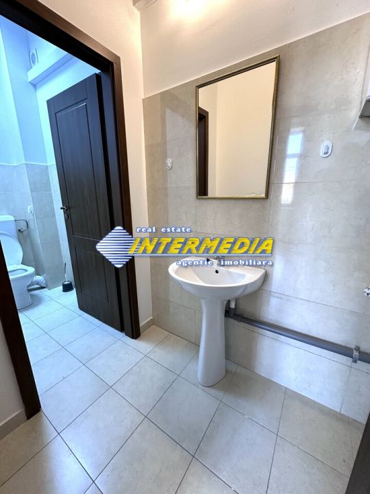 Spatiu Biouri 32 mp de inchiriat, Ultracentral, Zona Centru Alba Iulia – fotografia 2 din 2