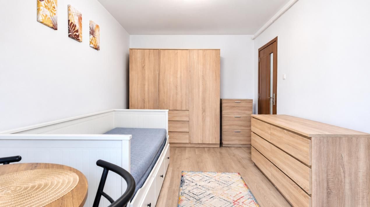 Închiriere garsonieră mobilată - str. Zizinului, zona Uzina 2 – fotografia 3 din 9