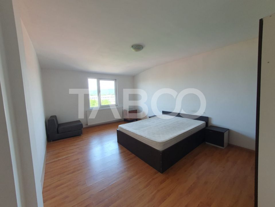 Apartament 3 camere decomandat 80 mp +  balcon cu scara interioara – fotografia 4 din 8