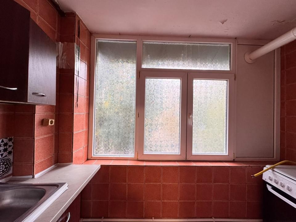 Apartament cu 2 camere decomandate de vânzare în zona CET, Constanța – fotografia 5 din 8