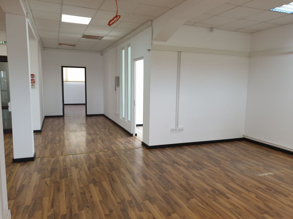 CLADIRE DE BIROURI SI SPATIU COMERCIAL FLEXIBIL, PLOIESTI, - RANDAMENT EXCELENT – fotografia 16 din 18