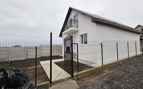 Vila in centrul localitatii Lumina