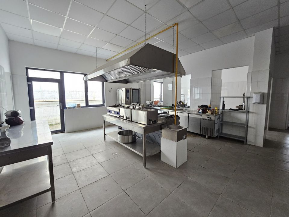 EXCLUSIVITATE! Restaurant de vanzare, Mobilat/Utiliat, 565 mp,cu teren 5.000 mp! – fotografia 14 din 27