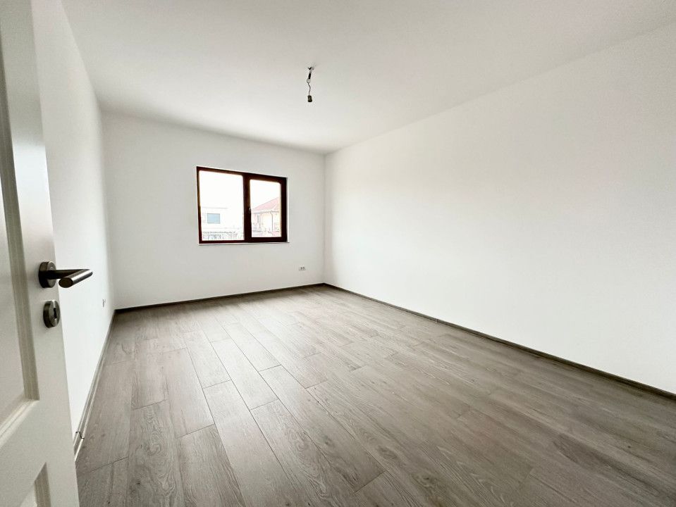 Duplex spatios, 5 camere, 125 mp utili, 353 mp teren - Dumbravita – fotografia 5 din 9