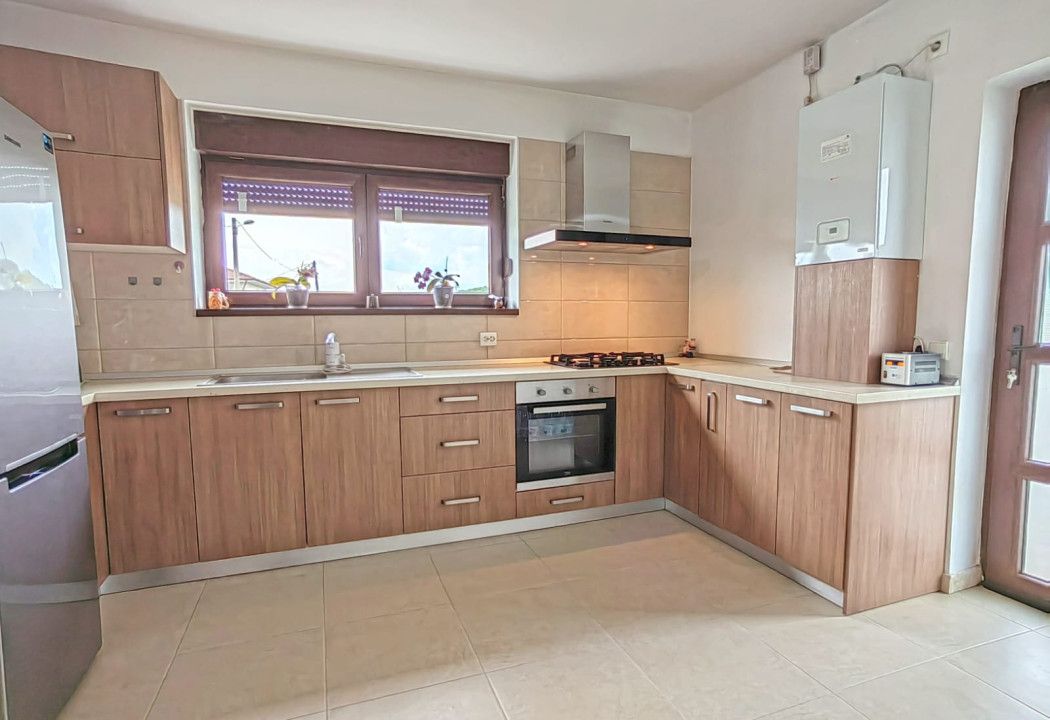 Casa 136mp utili, spre vanzare in zona Bavaria( Casolt) – fotografia 4 din 13
