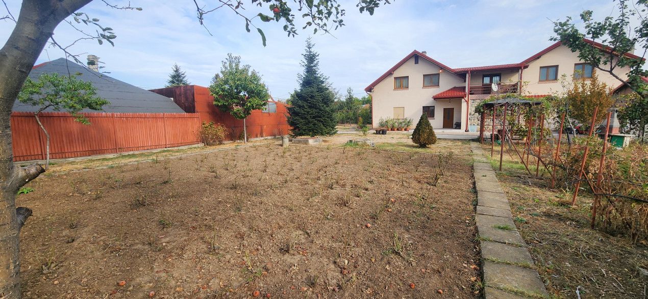 ✨[DOMENIU PRIVAT] Vilă deosebita în Inima Orașului Voluntari | Teren 2.500 mp |✨ – fotografia 30 din 48