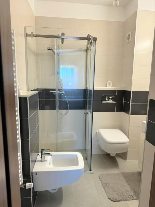 De inchiriat apartament 3 camere, 2 bai, decomandate - Buna Ziua – fotografia 19 din 24