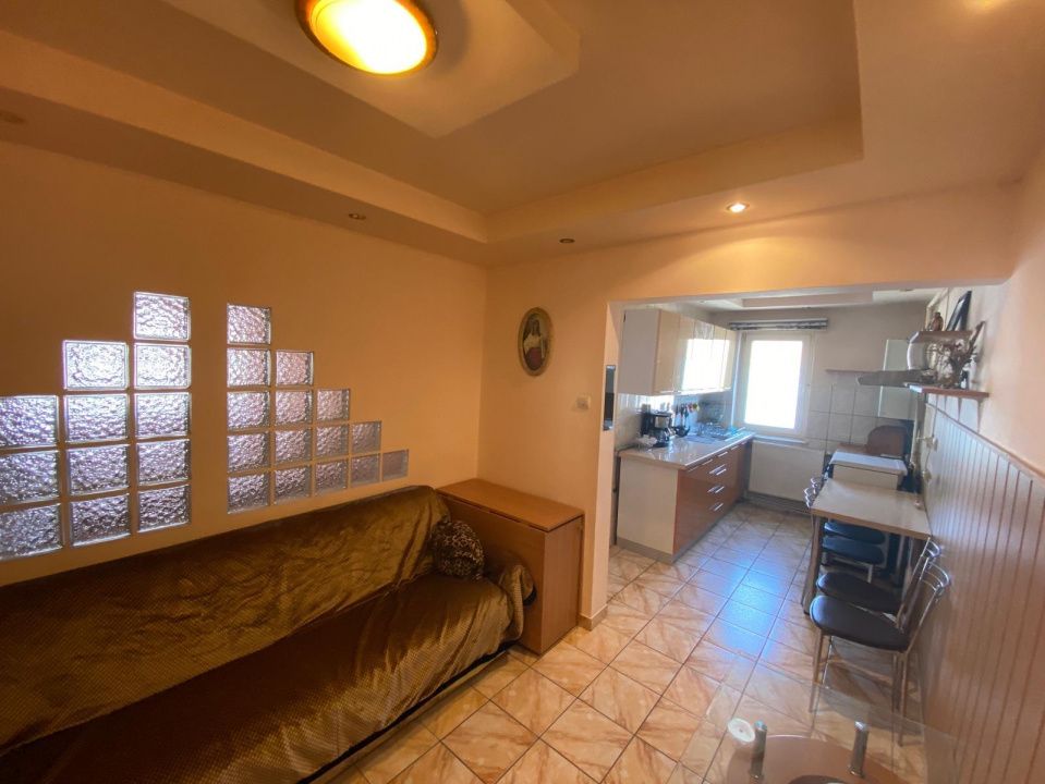 Apartament 2 camere I decomandat I Cetate I vedere panoramică I mobilat I – fotografia 5 din 12