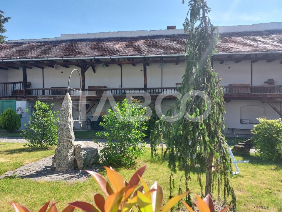 Casa cu 6 apartamente individuale gradina 253 mp langa mall Cisnadie – fotografia 35 din 39