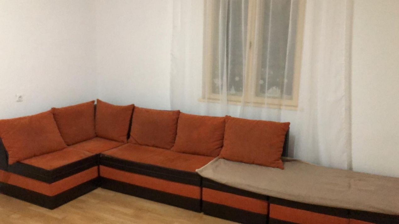 CASA 4 Camere 100mp. Baie Curte INCHIRERE Birouri Cabinete TOLSTOI CENTRU CETATE – fotografia 2 din 12