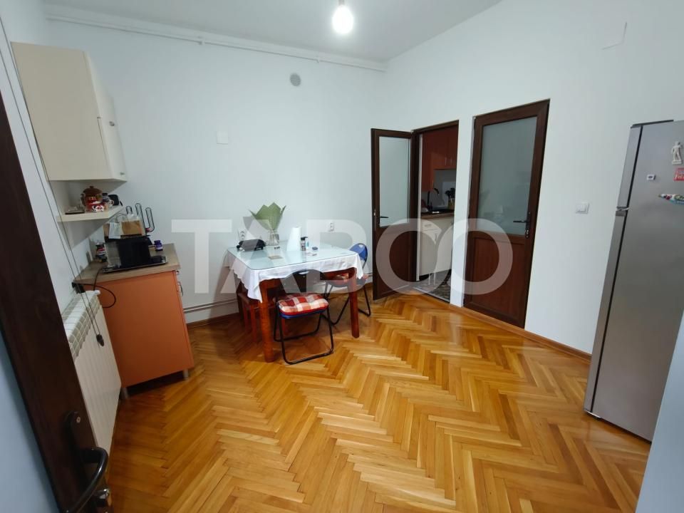 Apartament modern 2 camere garaj acces auto Centru Istoric – fotografia 9 din 17