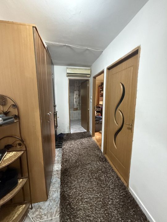 Apartament cu 3 camere, decomandat, 95 mp, parter - Girocului – fotografia 7 din 10
