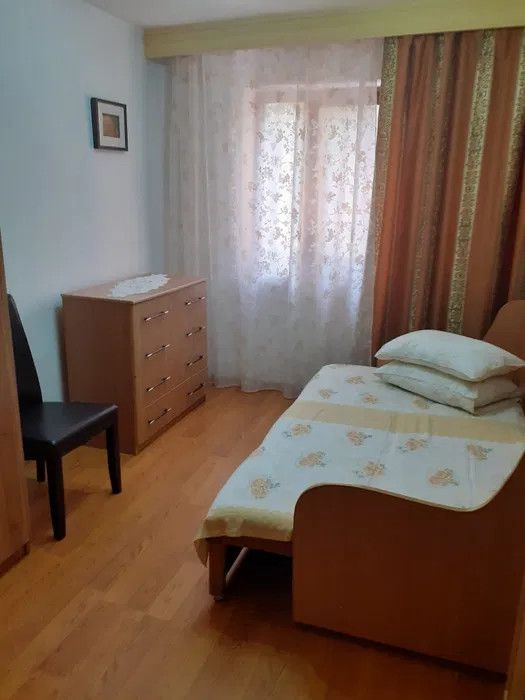 Apartament 3 camere de închiriat în Tomis Nord, aproape de Universitatea Ovidius – fotografia 2 din 6