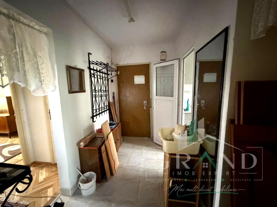 3 CAMERE DECOMANDAT |  BALCON | GARAJ | PIVNIȚĂ | CENTRALĂ PROPRIE | MĂNĂȘTUR – fotografia 14 din 18