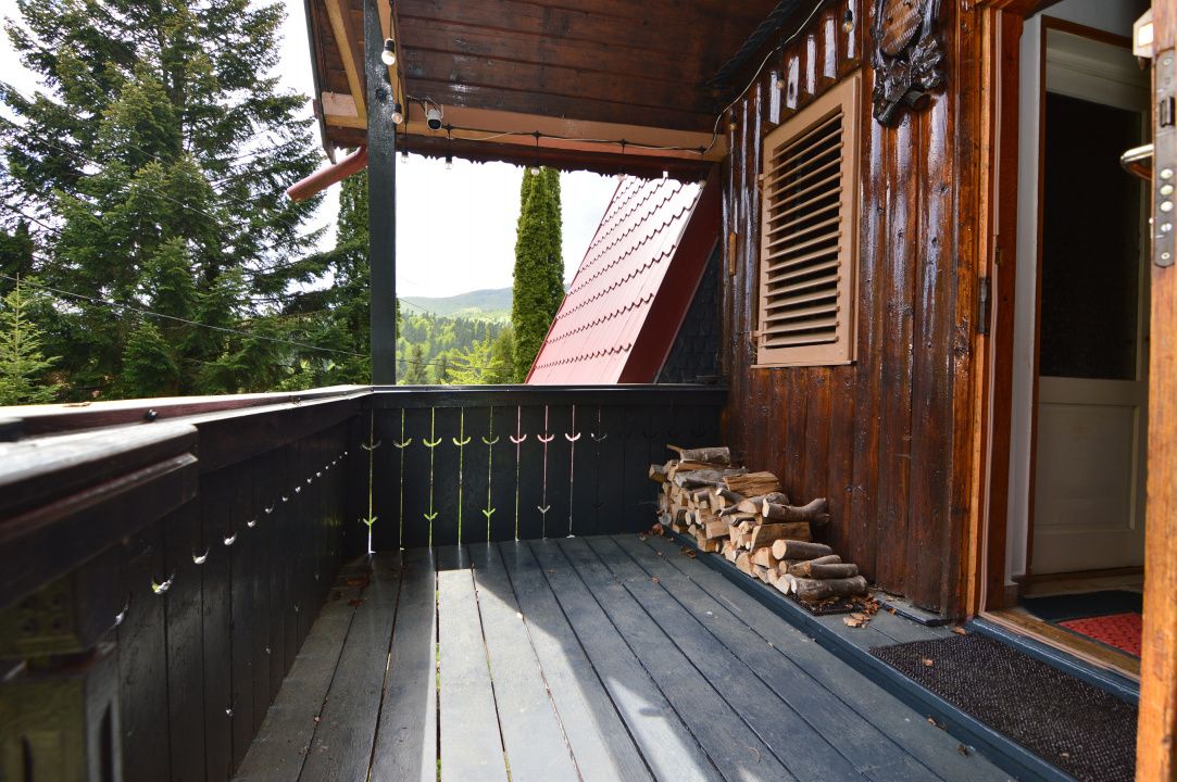 VANZARE VILA 6 CAMERE MANECIU-CHEIA – fotografia 7 din 40