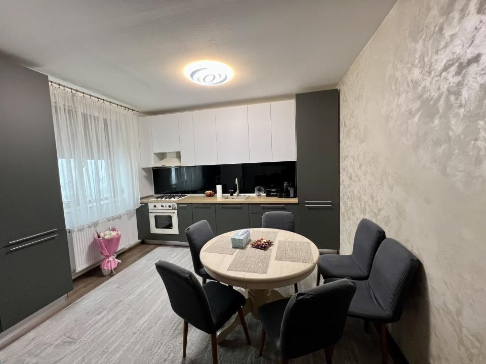 Casa cu 2 camere, 54 mp, curte comuna, parter - Zona Freidorf – fotografia 1 din 10
