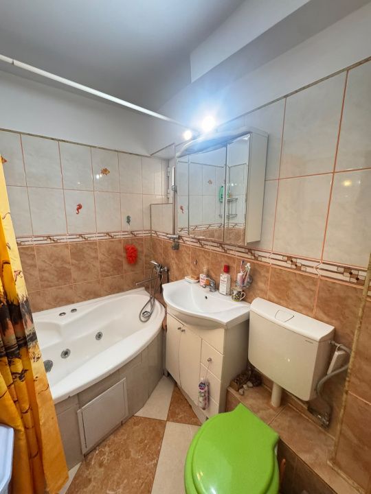 Apartament 3 camere de vanzare - zona Brotacei, Tomis Nord – fotografia 8 din 12