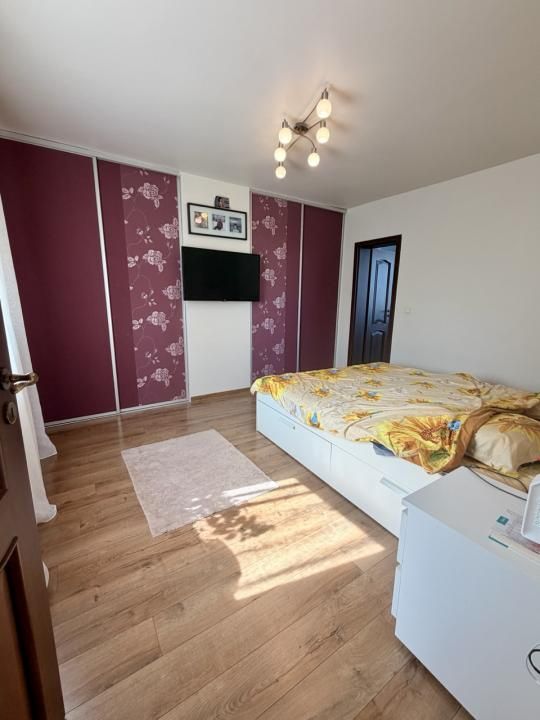 Apartament 4 camere - Giarmata Vii – fotografia 4 din 17