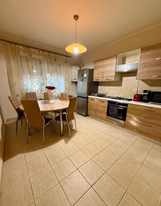 APARTAMENT 2 CAMERE I DE VANZARE I 56 MP I CU CURTE PROPRIE I BLOC NOU I CETATE – fotografia 1 din 8