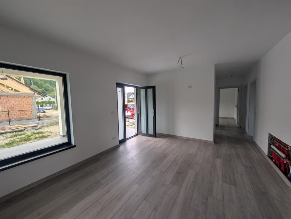 Casa deosebita 2026 Hemeius 3 dormitoare, 2 bai – fotografia 5 din 20