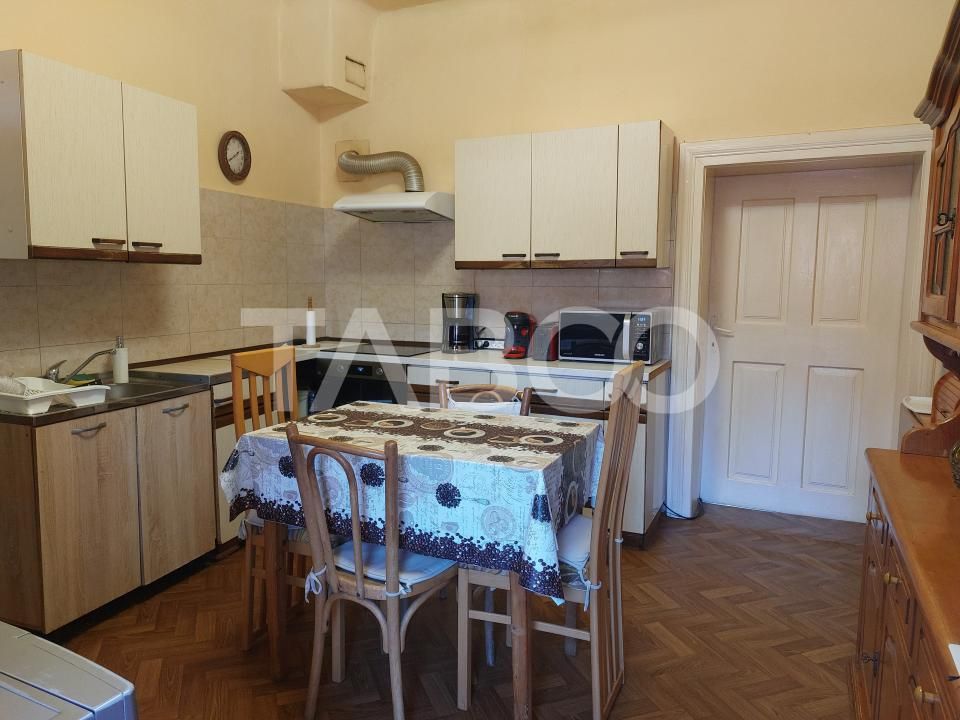 Apartament spatios la casa 97 mpu 3 camere 20 mp gradina pivnita – fotografia 3 din 18