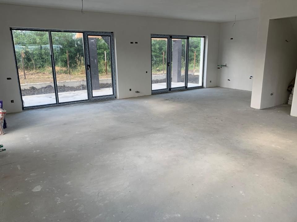 Casa individuala 4 camere, teren 400 mp-Dezmir – fotografia 2 din 8