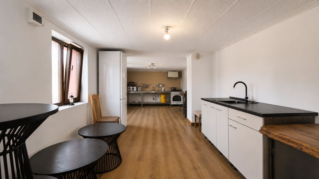 Proprietate deosebita | Teren 1.692 mp  |Tarlungeni Centru | – fotografia 9 din 36