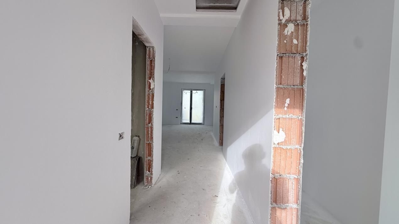 Duplex pe parter 3 camere toate utilitatile Mosnita Noua – fotografia 9 din 16