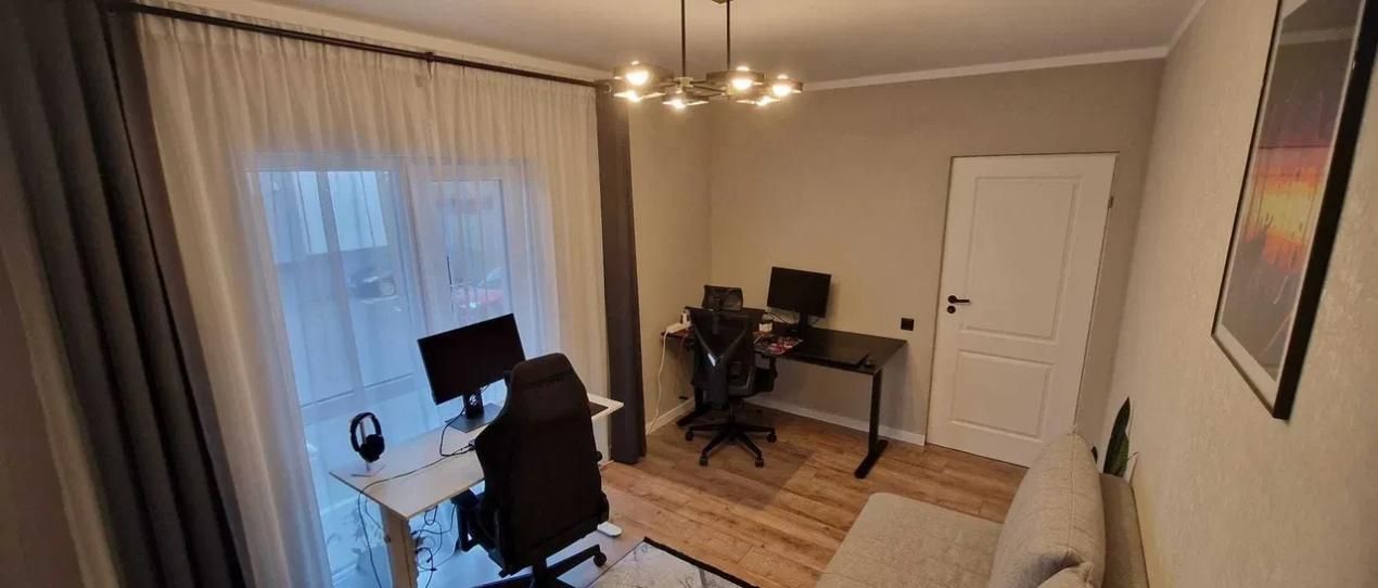 Apartament 3 camere, 70mp, mobilat complet LIFT, parcare, modern, zona Teilor! – fotografia 4 din 8
