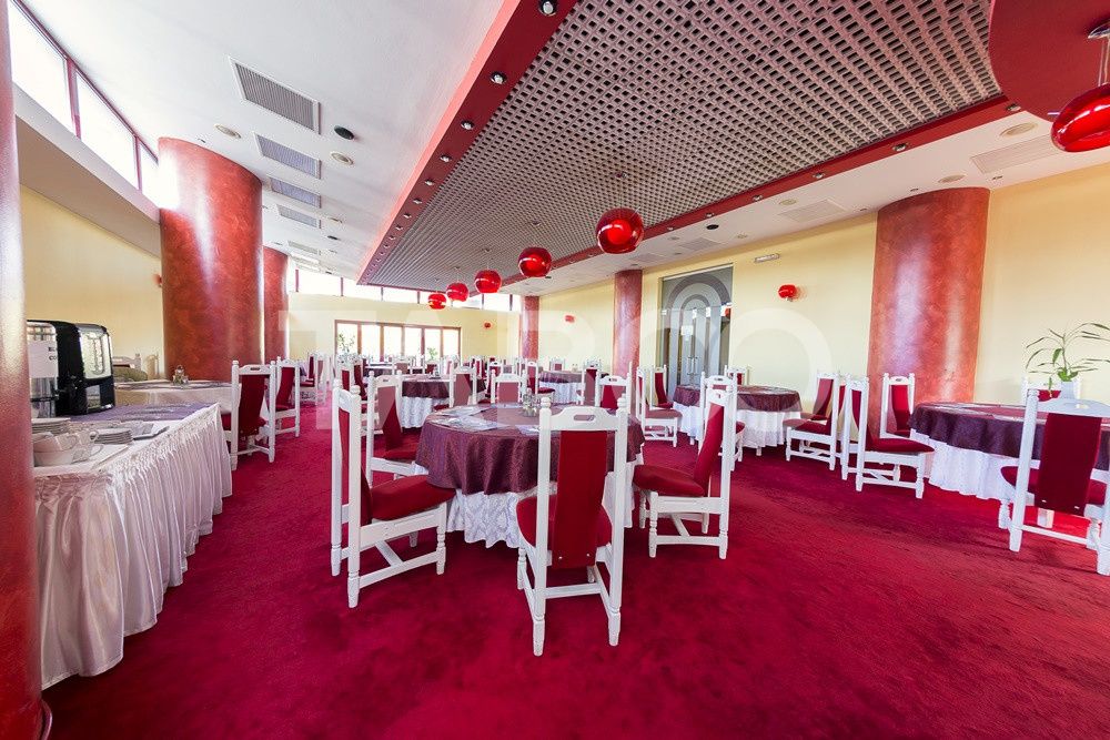 Hotel de 3* si 4* cu 64 de camere in Alba Iulia ultracentral – fotografia 4 din 37
