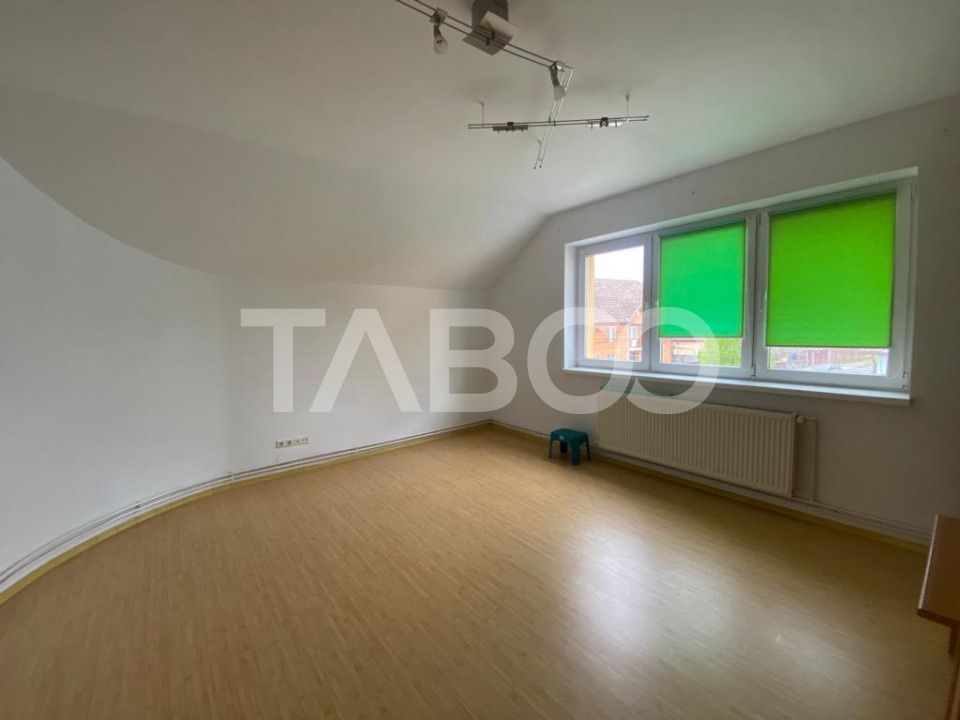 Spatiu birouri 80mp 2 camere si locuri de parcare cartier Strand Sibiu – fotografia 3 din 7