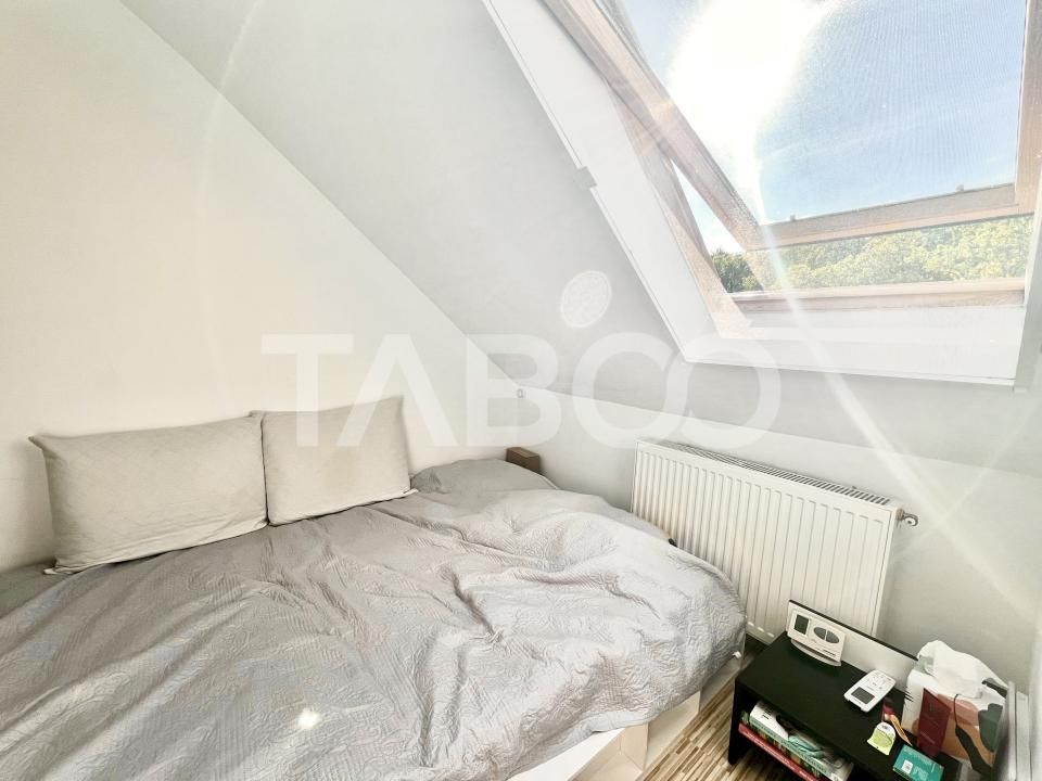 Apartament 3 camere la mansarda pe 2 nivele in Manastur cu lift – fotografia 3 din 11