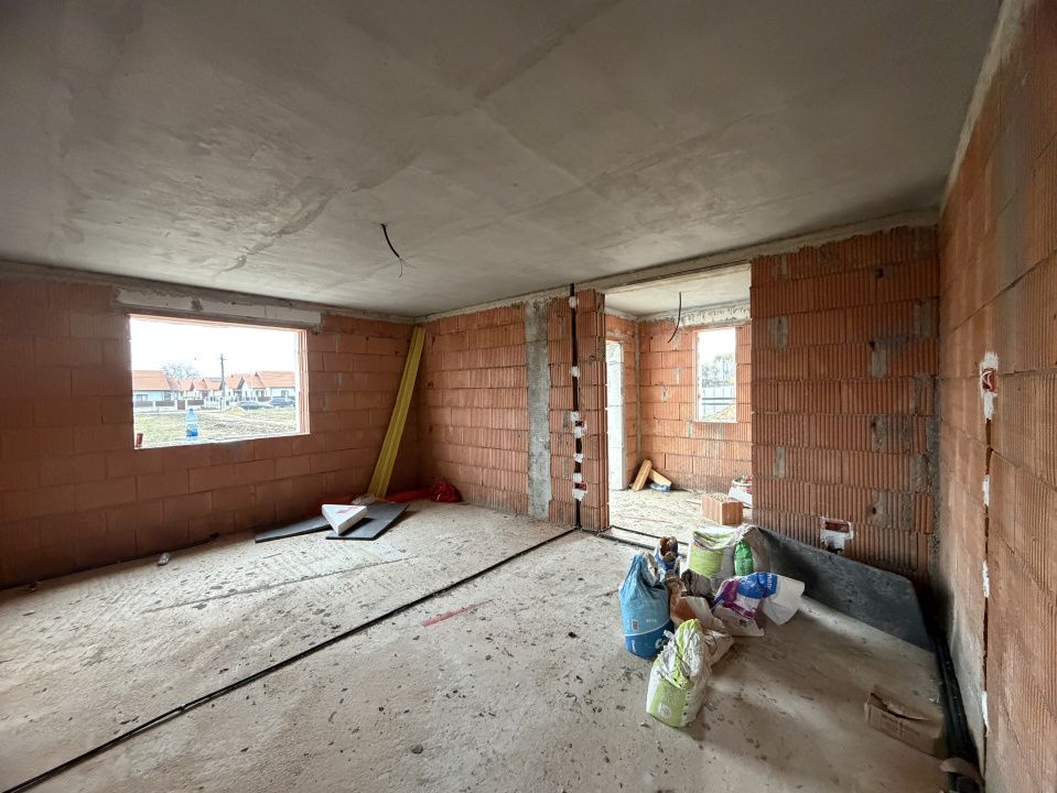 Casa individuala 4 camere, 405mp teren, 120mp utili in Utvin – fotografia 4 din 16