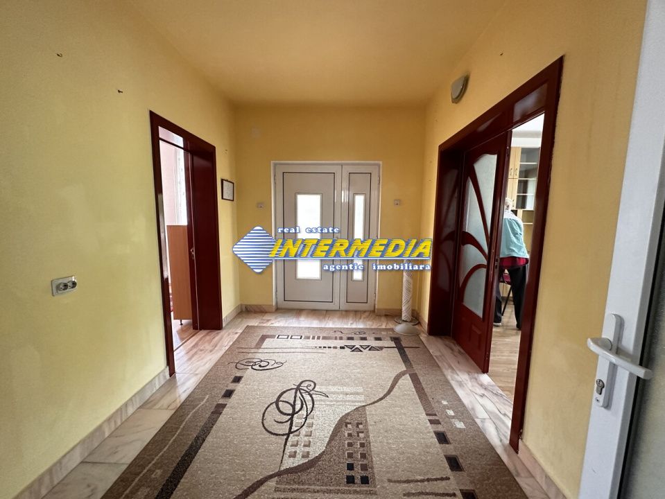 Vanzare Casa D+P+2E+Pod cu 10 camere, garaj si curte în zona Cetate, Alba Iulia – fotografia 24 din 52
