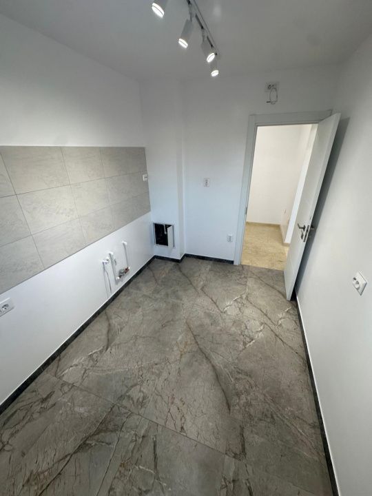 Apartament 2 camere, decomandat, renovat complet, zona Casa de Cultură - Balada – fotografia 7 din 20