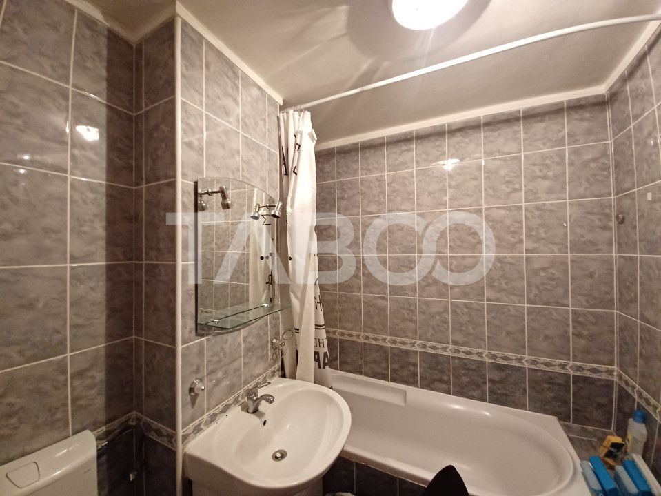 Apartament de vanzare 4 camere 75mp cu 2 balcoane Mihai Viteazul Sibiu – fotografia 7 din 10