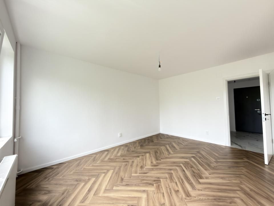 Apartament 2 Camere, 48 mp utili, semidecomandat, Etaj 3, Lift - Gheorghe Lazar – fotografia 2 din 12