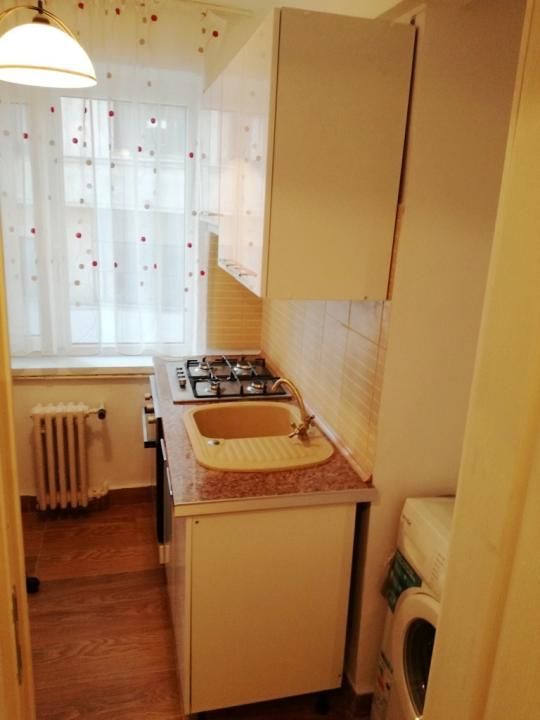 2 Camere de inchiriat | Universitate | Centrala proprie | Metrou – fotografia 10 din 12