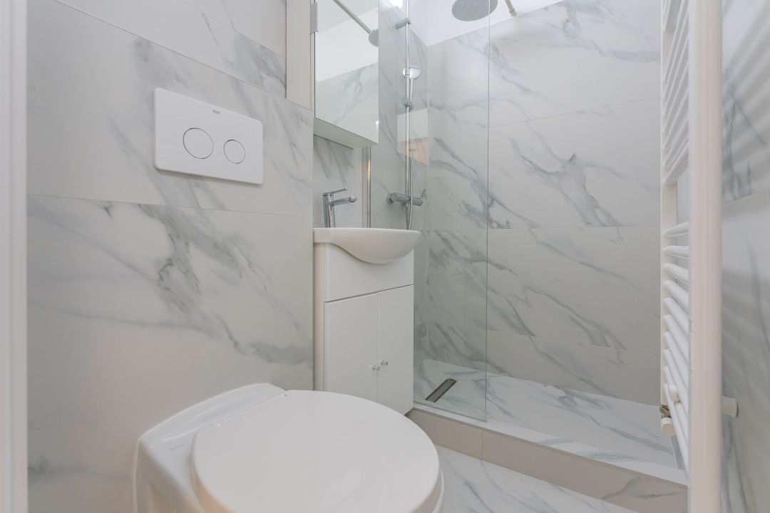 Apartament 2 camere renovat complet, etaj 1, in zona Astra - Calea Bucuresti. – fotografia 8 din 9
