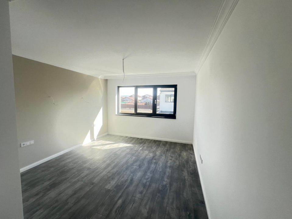 Casa - Duplex - 3 camere - 91mp - Terasa - Curte - Parcare - Sanpetru – fotografia 4 din 13