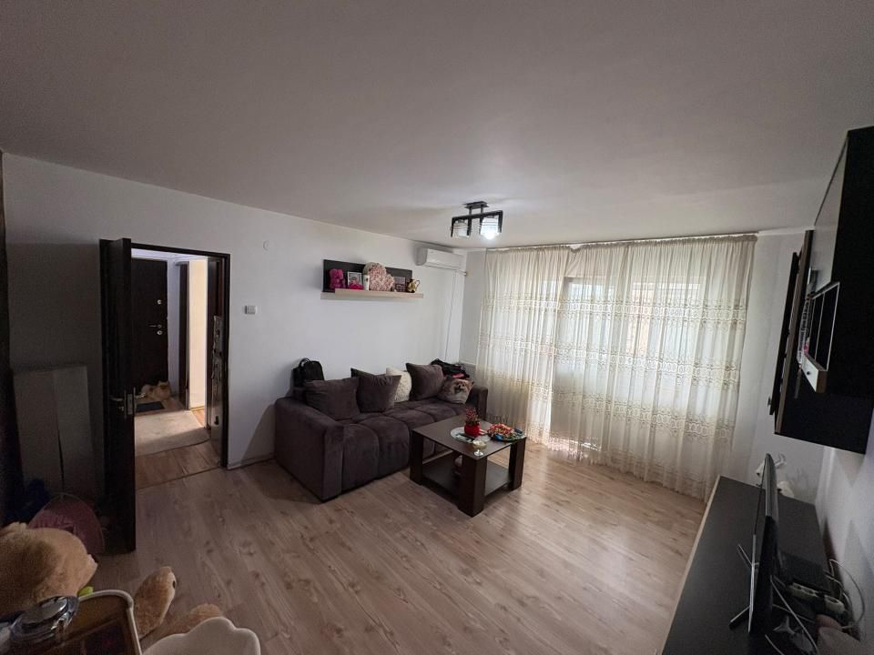 APARTAMENT 2 CAMERE COSTESTI – fotografia 2 din 8