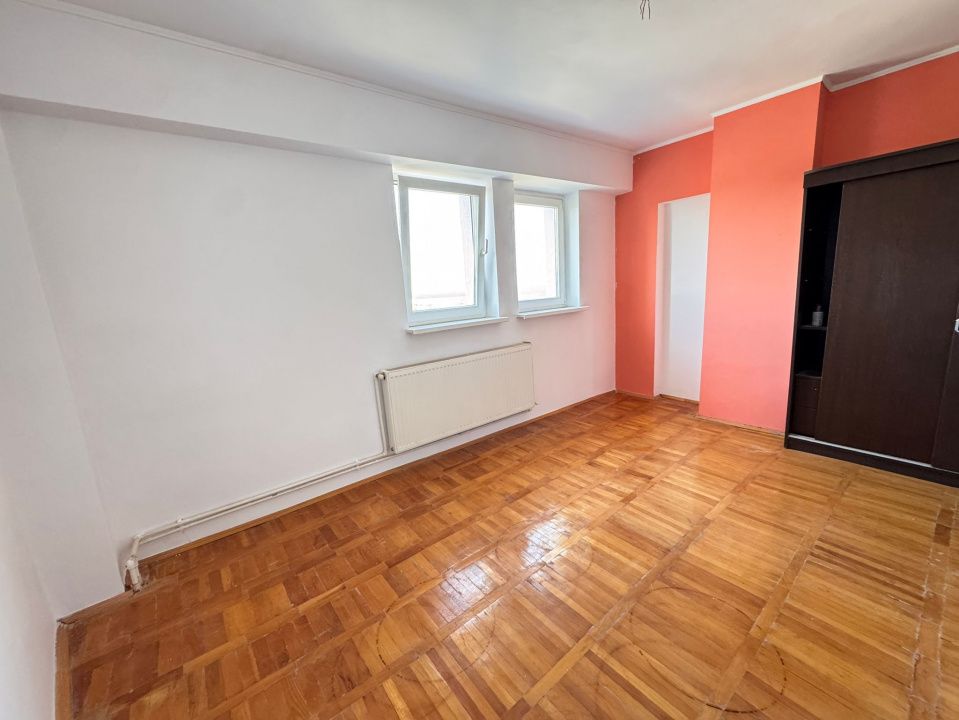 🏠 Apartament 3 Camere Tip Duplex – Ultracentral – Vedere La Mare – fotografia 10 din 17